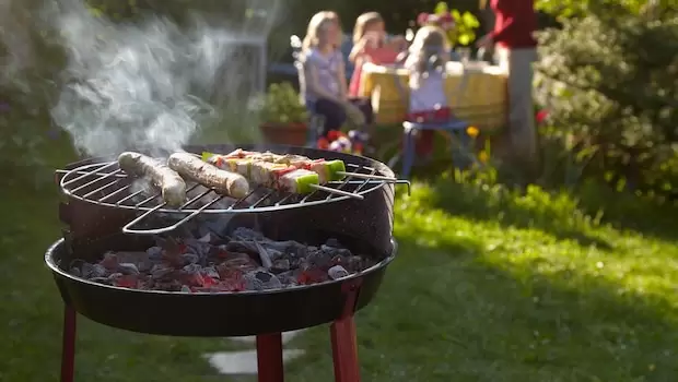 5 Easy Peasy Ways To Clean Your Barbecue Grill For Your Special Winter Gatherings