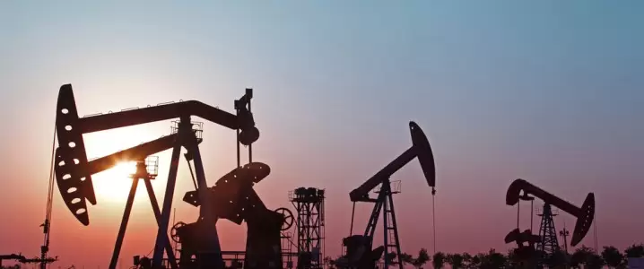 EIA Predicts Fifth Monthly Oil Output Decline