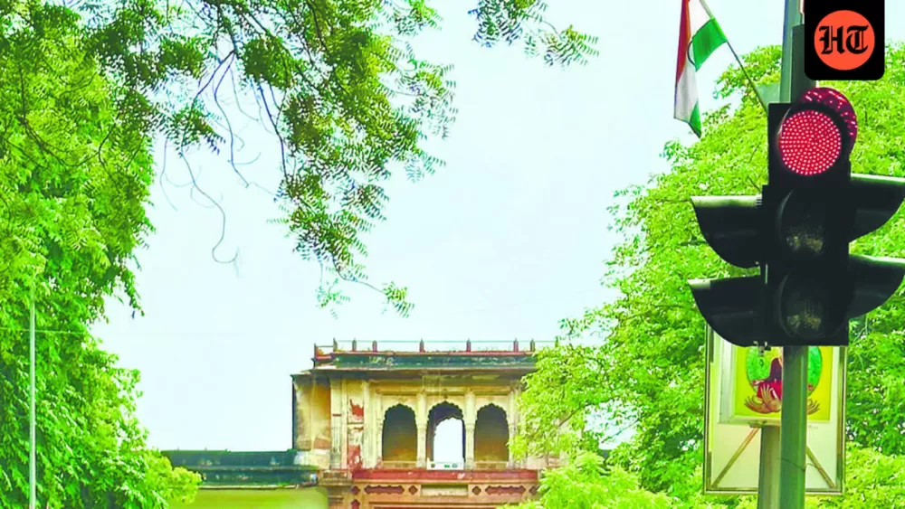 Dilli's Intelligent Glow: A New Kind of Traffic Light Takes the Stage