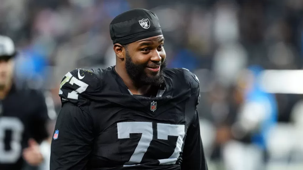 A New Chapter in Foxborough: Patriots Welcome Offensive Lineman Thayer Munford