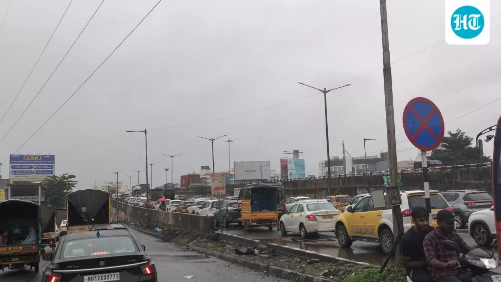 Pune's Warje Bridge Project: A Sunday of Gridlock and Frustration