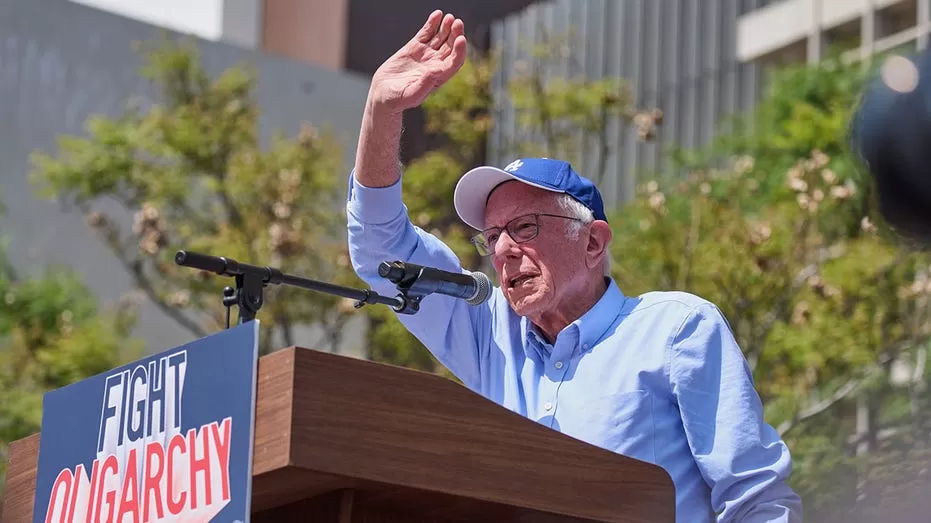 Bernie Sanders Concedes Democrats Lost Working‑Class Support Over Economic Misses