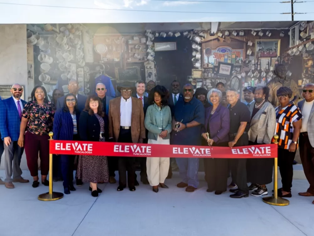 Tuscaloosa Unveils $1.4 Million Linton’s Barbershop Plaza Honoring a Civil‑Rights Pioneer
